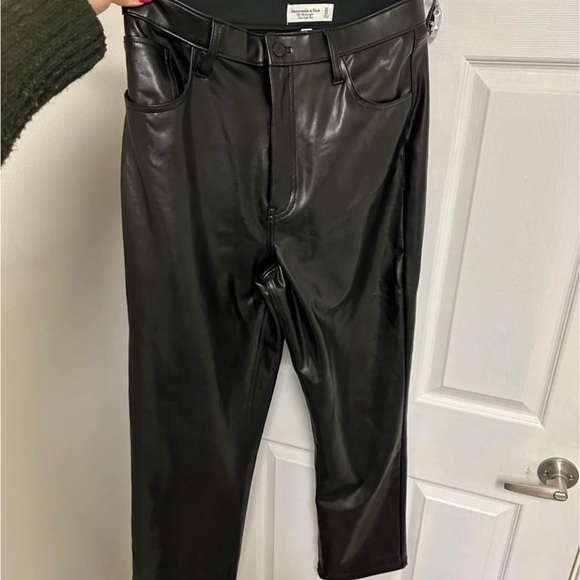 Curve Love Vegan Leather 90’s Straight Leg Pants - Picture 8 of 8